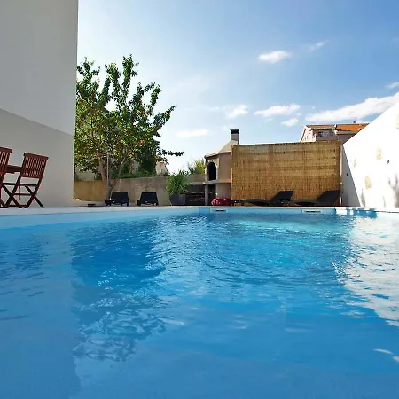Apartment Rokov.1 *